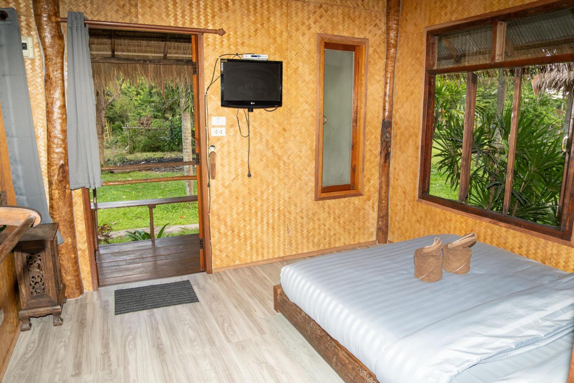 Butterfly Hostel, Pai Exterior photo