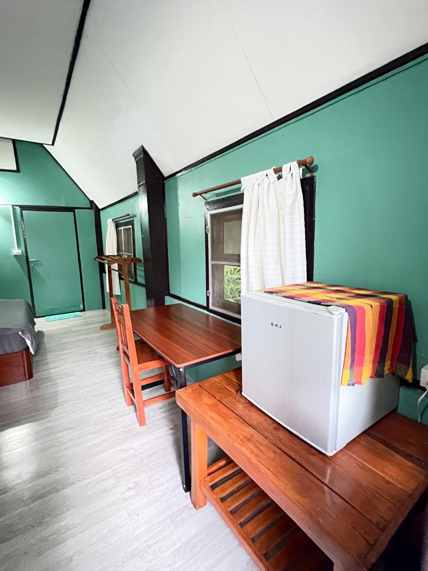 Butterfly Hostel, Pai Exterior photo