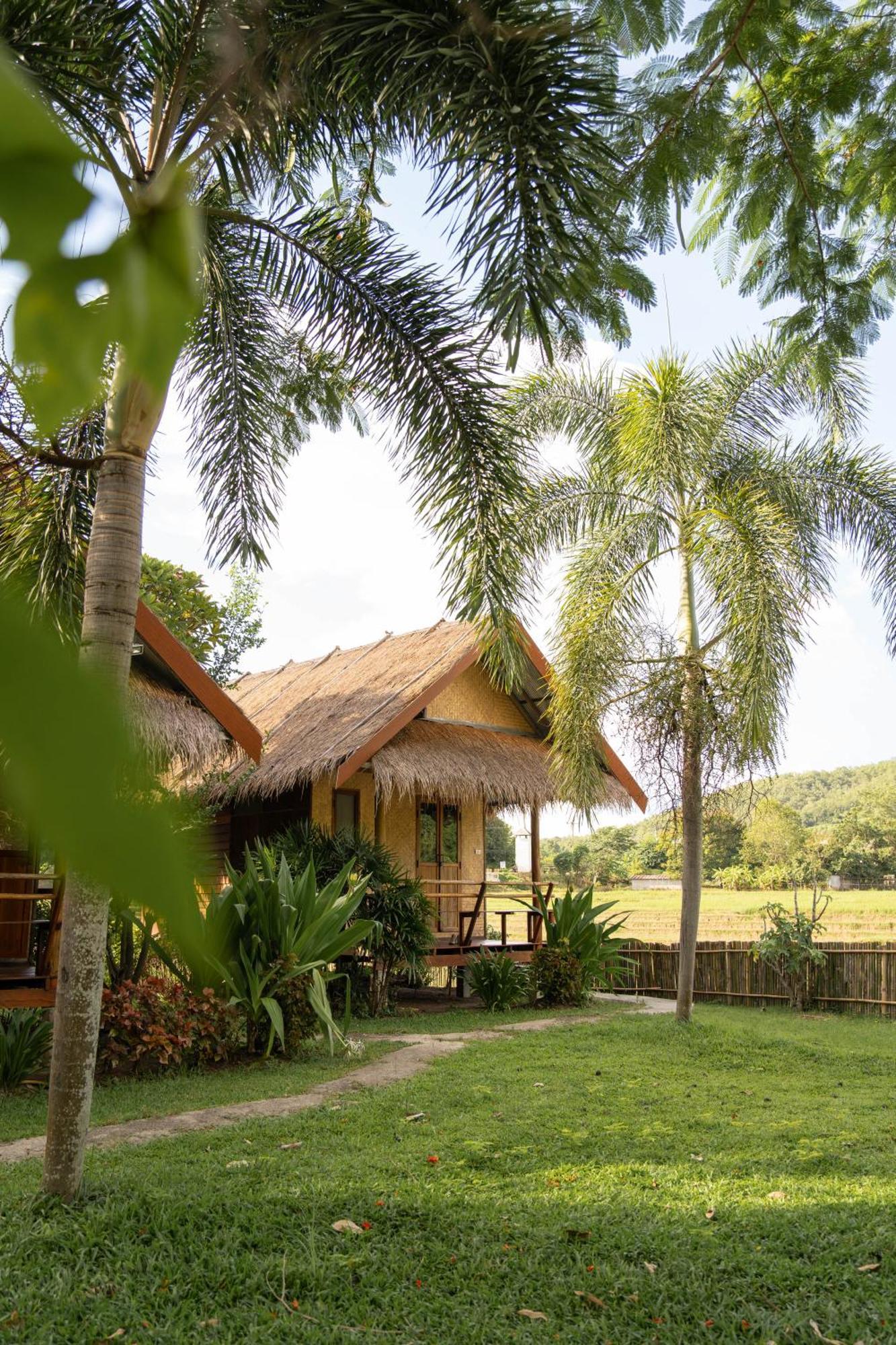 Butterfly Hostel, Pai Exterior photo