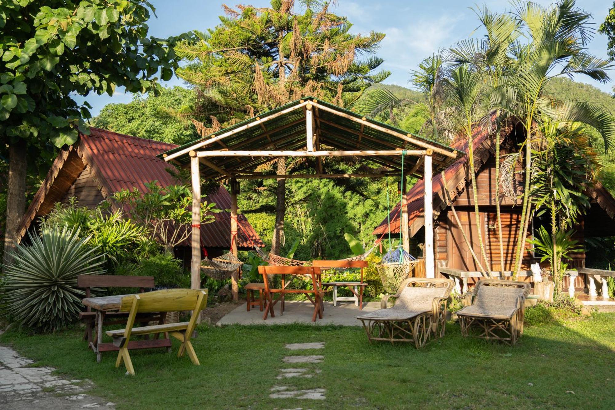 Butterfly Hostel, Pai Exterior photo