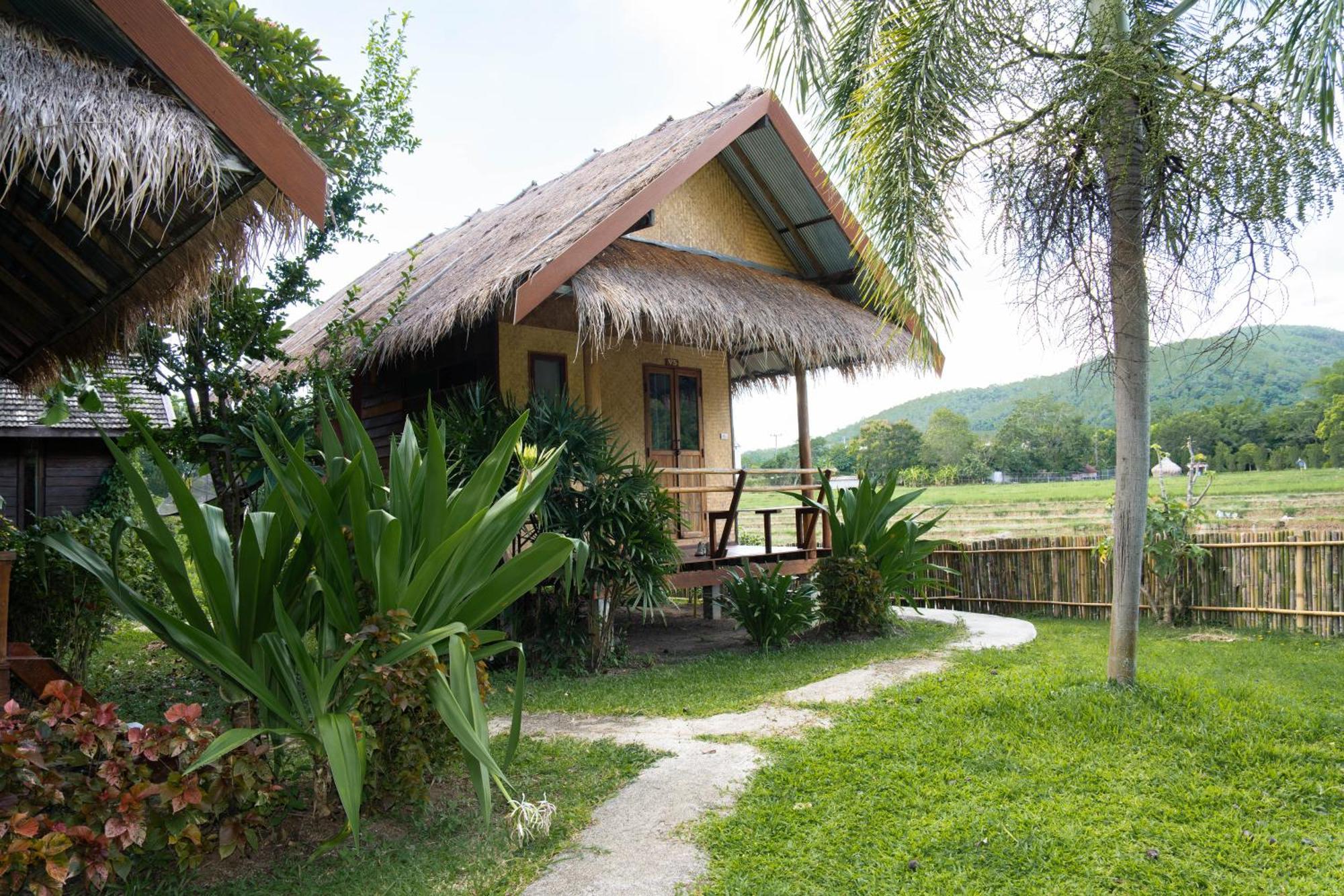 Butterfly Hostel, Pai Exterior photo