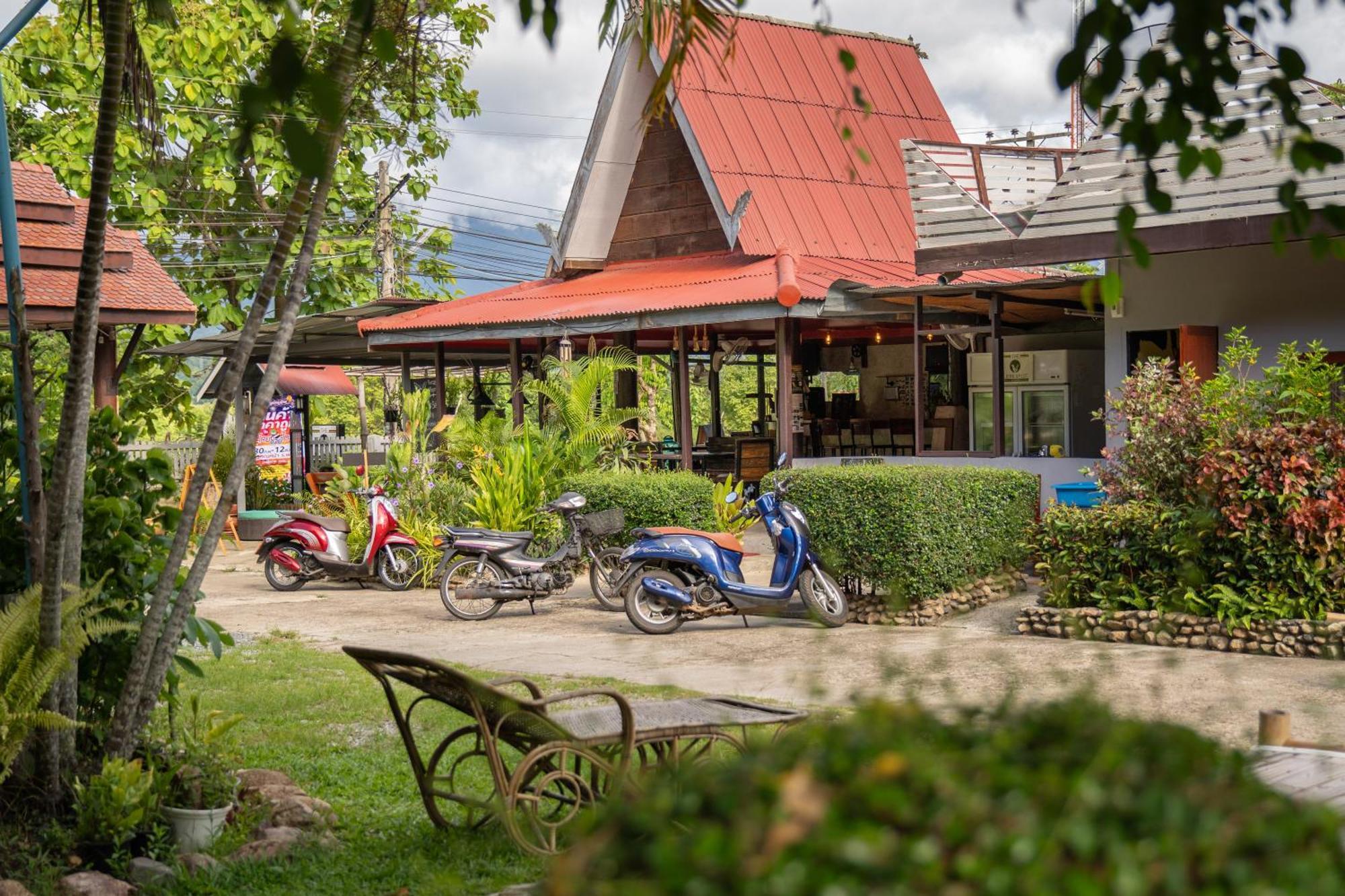 Butterfly Hostel, Pai Exterior photo